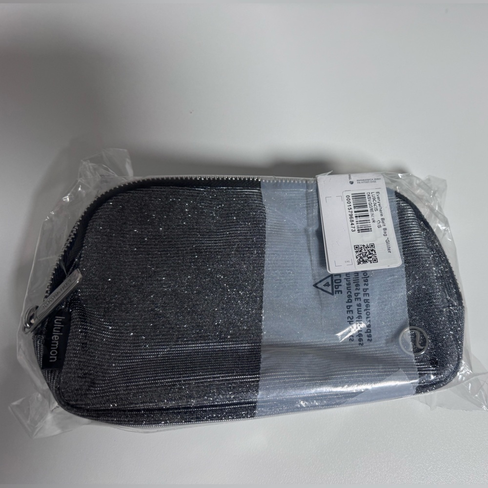 Lululemon Everywhere belt bag 1L glitter - Picture 6 of 7